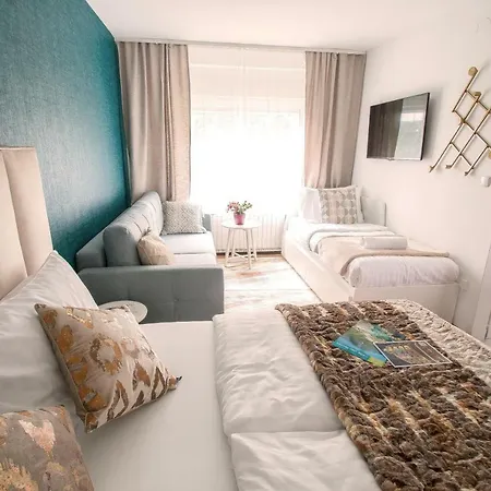 アパート Artorius *